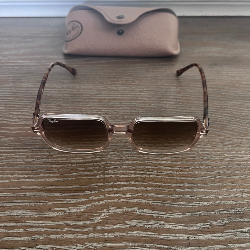 NWOT Ray-Ban Blush Sunglasses with Case - Picture 4 of 6